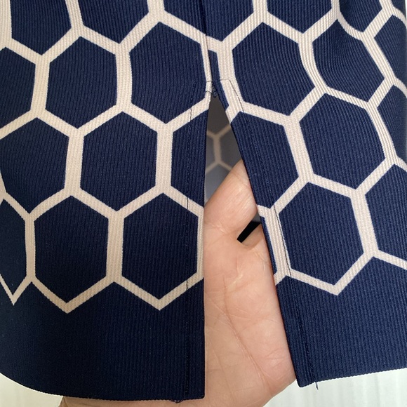 Connect Apparel geometric pattern, sheath, office work, business dress! Size 6 - Picture 6 of 17